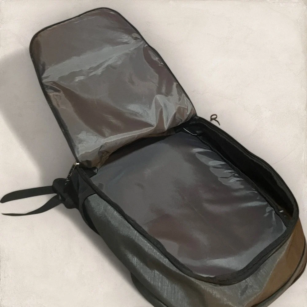 Thule Leed's Branded Backpack Gray HomeAway‎ Logo Padded Laptop Sleeve Tech Bag